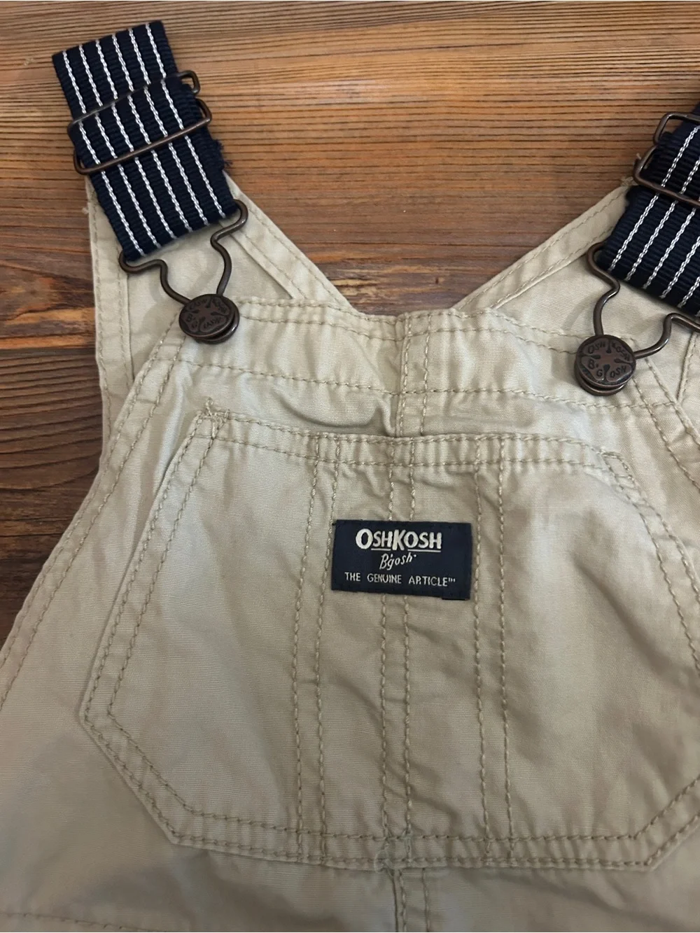 OshKosh Bgosh classic khaki